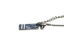 Load image into Gallery viewer, 極美品 Christian Dior クリスチャンディオール トロッター プレート ネックレス ブルー メタル シルバー金具 10.8g ロゴ アクセサリー ジュエリー 中古 4c067547