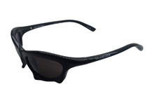 Load image into Gallery viewer, BALENCIAGA バレンシアガ Bat Rectangle サングラス バイオベースインジェクションナイロン ブラック サイズ59□20 美品 中古 4c067599