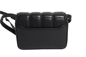 ジバンシー ジバンシー ショルダーバッグ 4G キルティング レザー スモール シルバー金具 ブラック 美品 中古 4c067614 