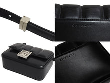 Load image into Gallery viewer, Givenchy ジバンシー ショルダーバッグ 4G キルティング レザー スモール シルバー金具 ブラック 美品 中古 4c067614