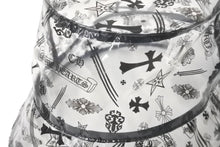 Load image into Gallery viewer, 極美品 CHROME HEARTS クロムハーツ バケットハット サイズM/L ブラック クリア ビニール 総柄 ロゴ プリント 中古 4c067618