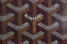 Load image into Gallery viewer, 新品未使用 GOYARD ゴヤール プリュメ ポーチウォレット ショルダーバッグ バーガンディ PVC レザー シルバー金具 中古 4c067629