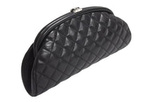 Load image into Gallery viewer, CHANEL シャネル マトラッセ クラッチバッグ セカンドバッグ がま口 ラムスキン 15番台 ブラック シルバー金具 美品 中古 4c067670