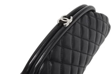 Load image into Gallery viewer, CHANEL シャネル マトラッセ クラッチバッグ セカンドバッグ がま口 ラムスキン 15番台 ブラック シルバー金具 美品 中古 4c067670