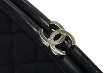 Load image into Gallery viewer, CHANEL シャネル マトラッセ クラッチバッグ セカンドバッグ がま口 ラムスキン 15番台 ブラック シルバー金具 美品 中古 4c067670