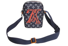 Load image into Gallery viewer, LOUIS VUITTON ルイヴィトン アップサイドダウン ダヌーブPM ショルダーバッグ M43678 コーティングキャンバス ネイビー 美品 中古 4c067674