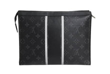 Load image into Gallery viewer, LOUIS VUITTON ルイヴィトン ポシェットヴォワヤージュMM クラッチバッグ M64440 シルバー金具 ブラック 美品 中古 4c067676