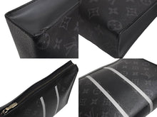 Load image into Gallery viewer, LOUIS VUITTON ルイヴィトン ポシェットヴォワヤージュMM クラッチバッグ M64440 シルバー金具 ブラック 美品 中古 4c067676