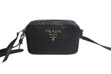 画像をギャラリービューアに読み込む, 極美品 PRADA プラダ ショルダーバッグ 1BH096 斜め掛けバッグ ブラック レザー シルバー金具 中古 4c067687 