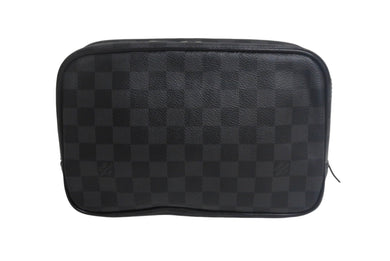 極美品 Louis Vuitton ルイヴィトン ダミエグラフィット トゥルース トワレットGM N47521 セカンドバッグ ポーチ ブラック 中古 4c067725
