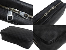 Load image into Gallery viewer, 極美品 Louis Vuitton ルイヴィトン ダミエグラフィット トゥルース トワレットGM N47521 セカンドバッグ ポーチ ブラック 中古 4c067725