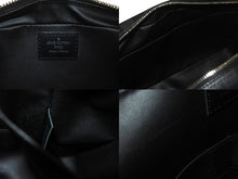 Load image into Gallery viewer, 極美品 Louis Vuitton ルイヴィトン ダミエグラフィット トゥルース トワレットGM N47521 セカンドバッグ ポーチ ブラック 中古 4c067725