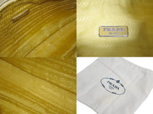 Load image into Gallery viewer, PRADA プラダ Re-Edition 2000 ハンドバッグ ワンショルダーバッグ 1NE515 トライアングルロゴ ナイロン イエロー 美品 中古 4c067779