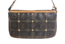 Load image into Gallery viewer, LOUIS VUITTON ルイヴィトン モノグラム リヴェット ポシェット アクセソワール ポーチ M40141 美品 中古 4c067791