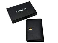 Load image into Gallery viewer, 極美品 CHANEL シャネル カードケース ココマーク ソフトカーフ 手帳カバー ゴールド金具 ブラック 6番台 中古 4c067842