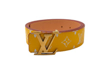 Load image into Gallery viewer, 新品未使用 LouisVuitton ルイヴィトン ベルト LV イニシャル 40MM リバーシブル M8458V イエロー ホワイト 中古 4c067857