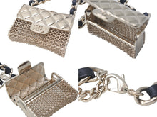 Load image into Gallery viewer, 極美品 CHANEL シャネル ネックレス AB6135 バッグ型ロングネックレス ペンダント ゴールド ブラック 中古 4c067894