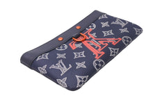 Load image into Gallery viewer, LOUIS VUITTON ルイヴィトン ポシェット アポロPM モノグラムネオン ポーチ アップサイドダウン M62898 ネイビー 美品 中古 4c067897