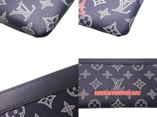 Load image into Gallery viewer, LOUIS VUITTON ルイヴィトン ポシェット アポロPM モノグラムネオン ポーチ アップサイドダウン M62898 ネイビー 美品 中古 4c067897