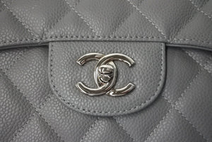 新品同様 CHANEL シャネル デカマトラッセ シングルフラップ ショルダーバッグ 13番台 キャビアスキン グレー シルバー金具 中古 4c067910