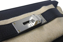 Load image into Gallery viewer, 新品未使用 エルメス HERMES ケリーアッカドPM W刻印 ワンショルダーバッグ ブラック 新型 シルバー金具 中古 4c067970