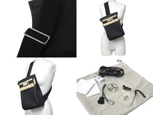 Load image into Gallery viewer, 新品未使用 エルメス HERMES ケリーアッカドPM W刻印 ワンショルダーバッグ ブラック 新型 シルバー金具 中古 4c067970
