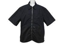 Load image into Gallery viewer, 新品同様 CHROME HEARTS クロムハーツ CHクロスパッチ ダガージップアップシャツ サイズM ナイロン カーフスキン シルバ−925 中古 4c067999