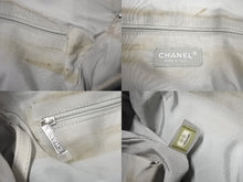 Load image into Gallery viewer, CHANEL シャネル チェーントートバッグ ココマーク デニム 2009年頃 13番台 シルバー金具 美品 中古 4c068022