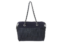 Load image into Gallery viewer, CHANEL シャネル チェーントートバッグ ココマーク デニム 2009年頃 13番台 シルバー金具 美品 中古 4c068022