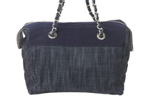 Load image into Gallery viewer, CHANEL シャネル チェーントートバッグ ココマーク デニム 2009年頃 13番台 シルバー金具 美品 中古 4c068022