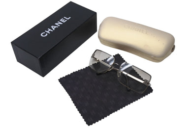 極美品 CHANEL シャネル サングラス 4092-B c.124/6I サイズ62□15 120 シルバー グレー プラスチック ラインストーン 中古 4c068228
