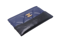 Load image into Gallery viewer, CHANEL シャネル ガブリエル カードケース ラムスキン カーフスキン キルティング ネイビー ブラック ゴールド金具 25番台 美品 中古 4c068268