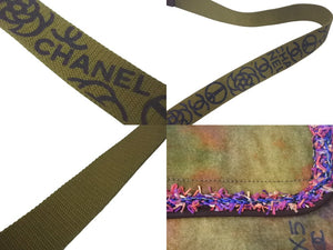 極美品 CHANEL シャネル エンブロイダリー グラフィティ ショルダーバッグ A92789 ココマーク 20番台 カーキ シルバー金具 中古 4c068271