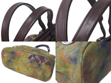 Load image into Gallery viewer, 極美品 CHANEL シャネル エンブロイダリー グラフィティ がま口 ハンドバッグ A92791 ココマーク カーキ 中古 4c068272