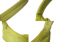 Load image into Gallery viewer, 極美品 PRADA プラダ ホーボー ハンドバッグ ワンショルダーバッグ K3414 トライアングルロゴ ライムグリーン ナイロン シルバー金具 中古 4c068301