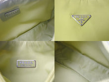 Load image into Gallery viewer, 極美品 PRADA プラダ ホーボー ハンドバッグ ワンショルダーバッグ K3414 トライアングルロゴ ライムグリーン ナイロン シルバー金具 中古 4c068301