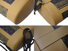 Load image into Gallery viewer, 新品未使用 LOUIS VUITTON×NIGO ルイヴィトン ショルダーバッグ ランドネ メッセンジャー M45968 ゴールド金具 モノグラム 中古 4c068314