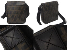 Load image into Gallery viewer, FENDI フェンディ ズッカ柄 ショルダーバッグ 7VA215/B0W イタリア製 PVC ブラウン ブラック シルバー金具 美品 中古 4c068324