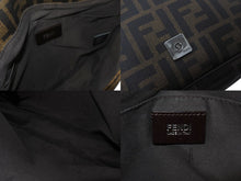 Load image into Gallery viewer, FENDI フェンディ ズッカ柄 ショルダーバッグ 7VA215/B0W イタリア製 PVC ブラウン ブラック シルバー金具 美品 中古 4c068324