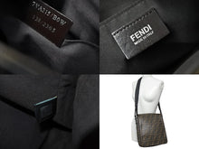 Load image into Gallery viewer, FENDI フェンディ ズッカ柄 ショルダーバッグ 7VA215/B0W イタリア製 PVC ブラウン ブラック シルバー金具 美品 中古 4c068324