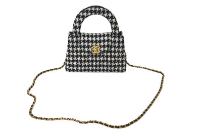 極美品 CHANEL シャネル ミニハンドバッグ ショルダーバッグ 千鳥 ブラック/ホワイト ランダムシリアル AS4416 中古 4c068345