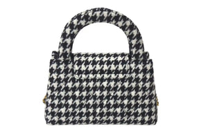 極美品 CHANEL シャネル ミニハンドバッグ ショルダーバッグ 千鳥 ブラック/ホワイト ランダムシリアル AS4416 中古 4c068345