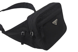 極美品 PRADA プラダ ウエストバッグ ボディバッグ V210 トライアングルロゴ ブラック ナイロン シルバー金具 中古 4c068402 