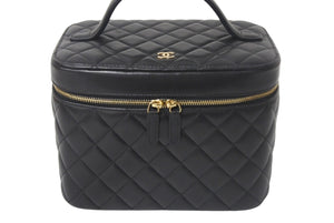 新品同様 CHANEL シャネル ココマーク バニティバッグ ハンドバッグ キルティング ラムスキン ブラック 22番台 中古 4c068404
