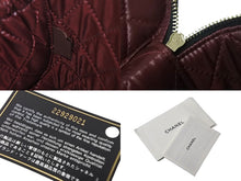 Load image into Gallery viewer, 新品同様 CHANEL シャネル ココマーク バニティバッグ ハンドバッグ キルティング ラムスキン ブラック 22番台 中古 4c068404