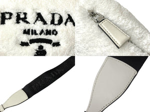 極美品 PRADA プラダショルダーバッグ 1BH190 パイルポーチ付き トライアングル ブラック ホワイト レザー シルバー金具 中古ロゴ 4c068406 