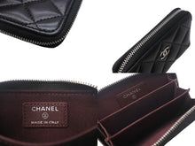 Load image into Gallery viewer, CHANEL シャネル コインケース マトラッセ クラシック ジップ コインパース ココマーク ラムスキン シルバー ブラック 美品 中古 4c068427