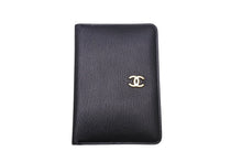 Load image into Gallery viewer, 極美品 CHANEL シャネル カードケース ココマーク ソフトカーフ 手帳カバー ゴールド金具 ブラック 6番台 中古 4c068428