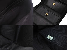 Load image into Gallery viewer, CHANEL シャネル ココマーク 二つ折り財布 コンパクトウォレット キャビアスキン ブラック ゴールド金具 美品 中古 4c068461