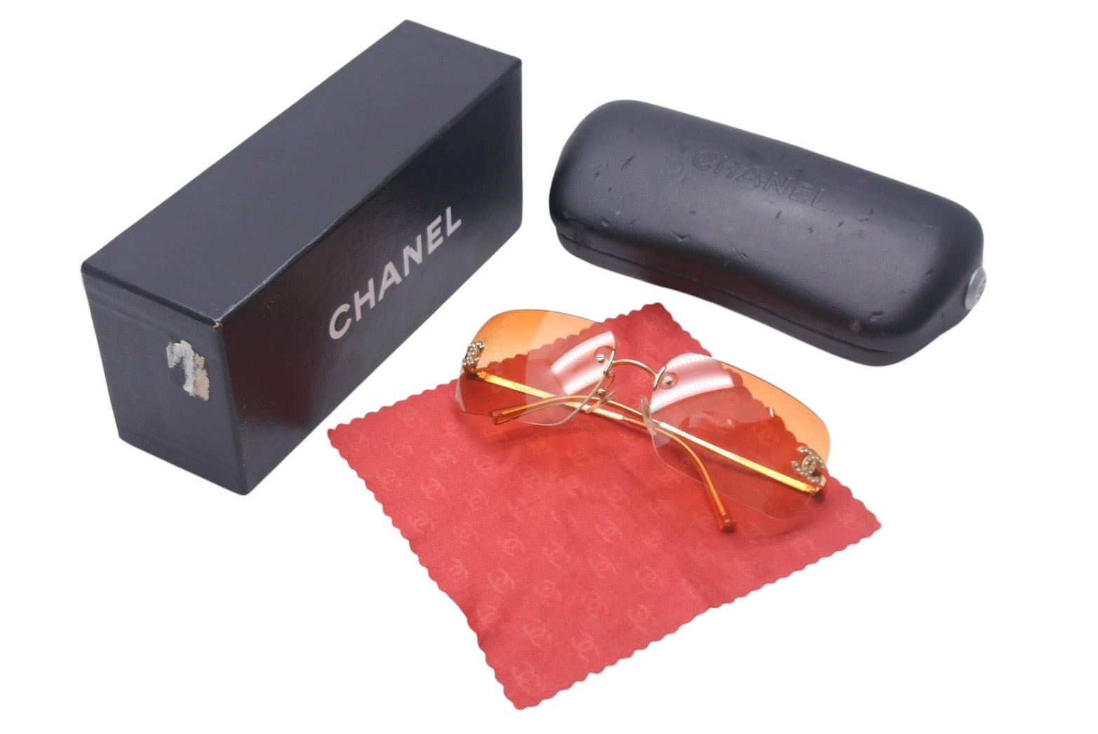 CHANEL シャネル サングラス ココマーク ラインストーン付 ケース・箱付き CHANELサングラスラインストーンココマーク4017ケース、箱付き